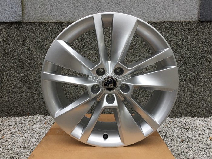Oryginalne felgi 18 5x112 ET43 SKODA TRITON (2)