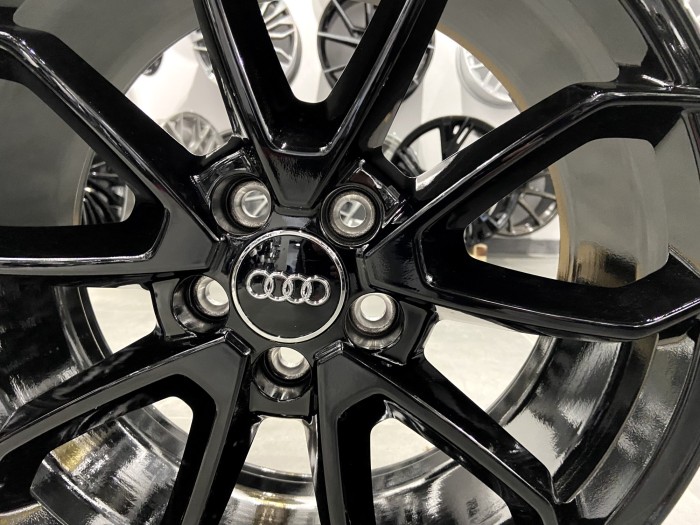 Oryginalne felgi 17 5x100 Audi A1