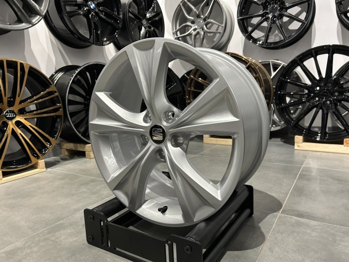 Oryginalne felgi 17 5x112 ET46 SEAT LEON 5FA601025C