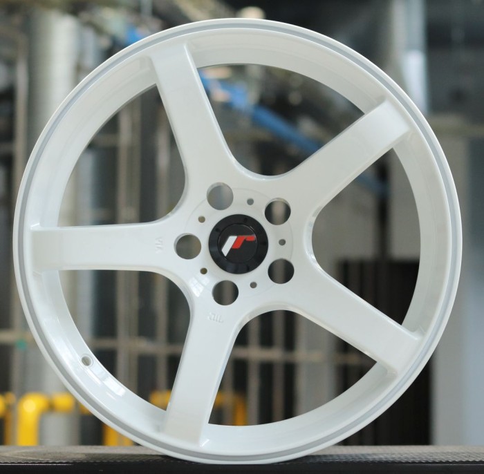 JR Wheels JR32 18x8,5 White