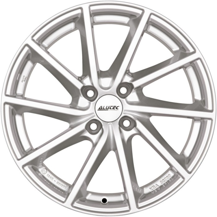 ALUTEC SINGA 6X15 5X114.3 ET46/67.1 SREBRNY