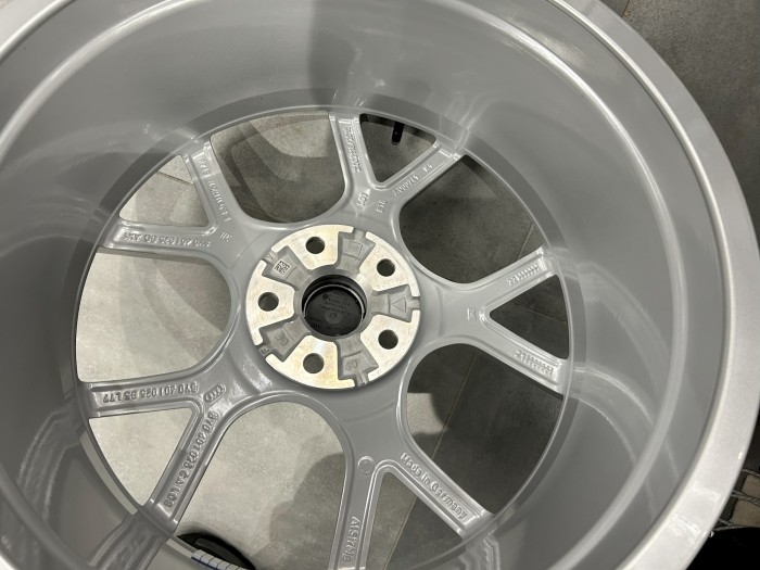 Oryginalne felgi 19 5x112 ET46 + ET25 57.1 Audi RS3 