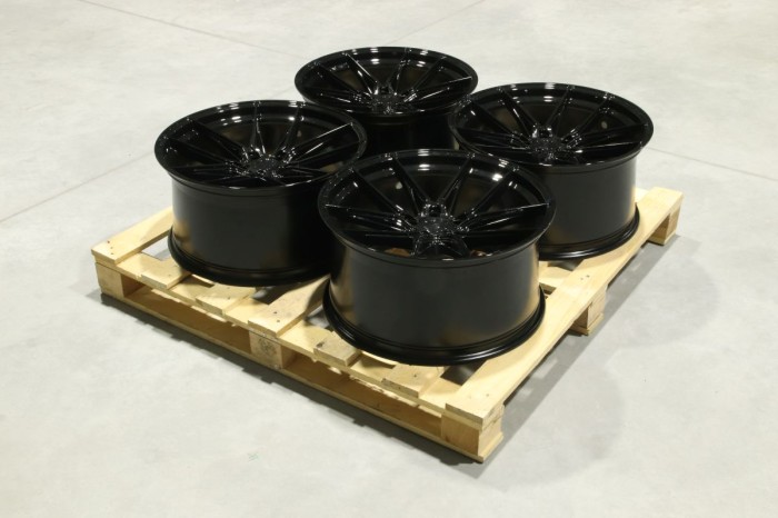 Set of JR44 20x10 ET24 5x112 Gloss Black (1)