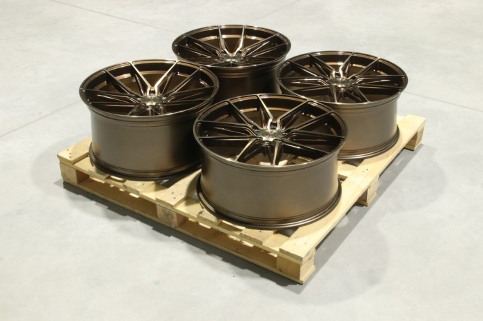 Set of JR44 21x9,5 ET25 + 21x10,5 ET28 5x112 Platinum Bronze (1)