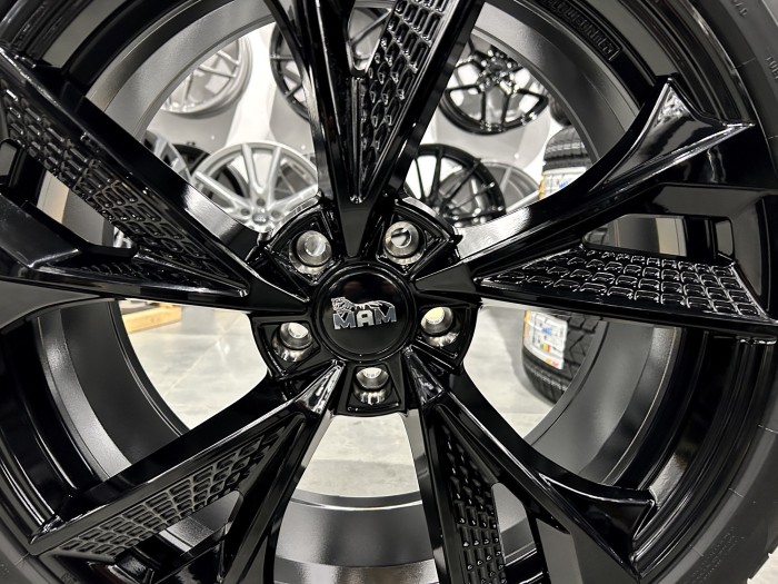 Koła letnie MAM RS6 20 5x112 Audi A6 C8 A7 4K Pirelli 255/40R20 (3)