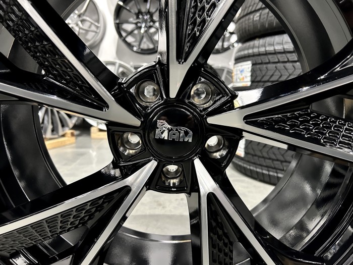 Koła letnie MAM RS6 20 5x112 Audi A6 C7 A7 4G Pirelli 255/35R20 (3)