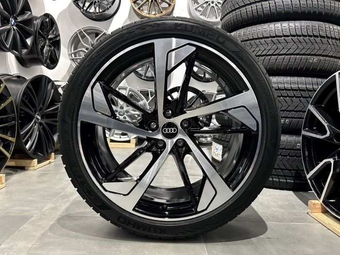 Oryginalne koła letnie 20 5x112 ET26 Audi A7 4K 265/35R20 Kumho (1)