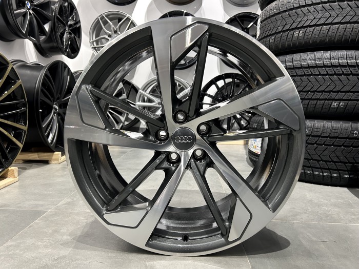 Oryginalne felgi 20 5x112 ET26 Audi 8W0601025CN (1)