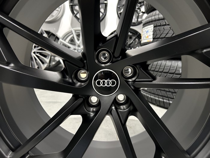 Oryginalne felgi 20 5x112 ET26 Audi 8W0601025CN