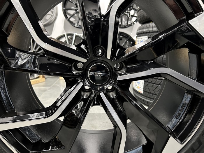 Koła letnie GMP REBEL 21 5x112 ET30 Audi Q5 255/40R21 Falken (2)