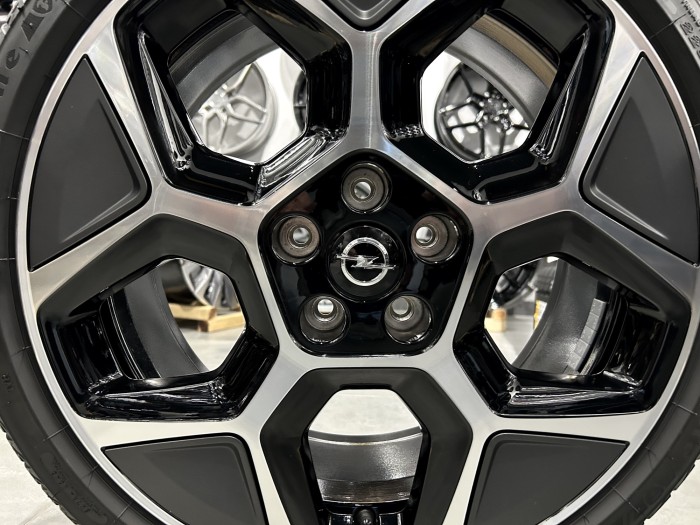 Oryginalne koła letnie 18 5x108 ET48 Opel ASTRA L