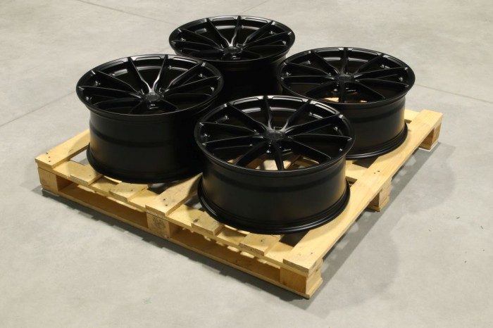 Set of JR37 20x8,5 ET35 + 20x10 ET45 5x114,3 Matt Black (1)