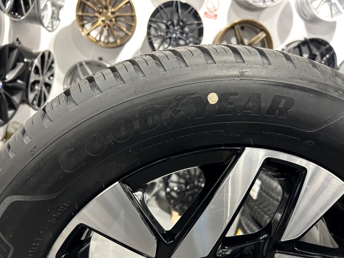 Oryginalne koła całoroczne 17 4x108 ET32 Opel MOKKA II B