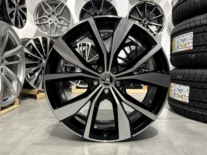 Oryginalna felga VW Misano 7x18 5x100 ET39 57.1 2G7601025F (2)