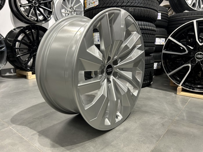 Oryginalne felgi 20 5x112 ET20 Audi 4KE601025P (3)