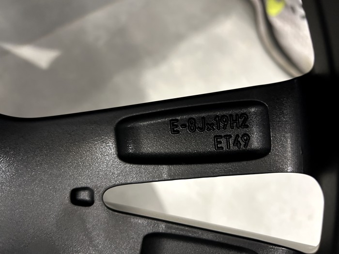 Oryginalne felgi 19 5x112 ET49  AUDI A3 S3 8V0071499 (5)