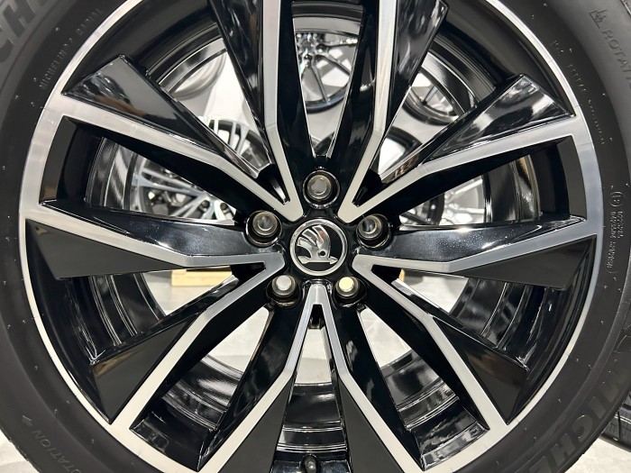 Oryginalne koła zimowe 19 5x112 ET45 VW Tiguan II III / Kodiaq / Seat Tarraco / Audi Q3 (6)