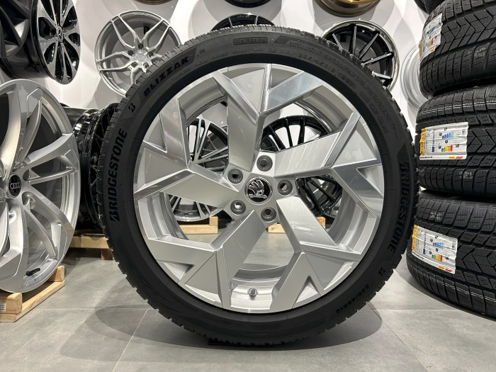 Oryginalne koła zimowe 18 5x112 ET44 SKODA Superb IV 235/45R18 Bridgestone (1)