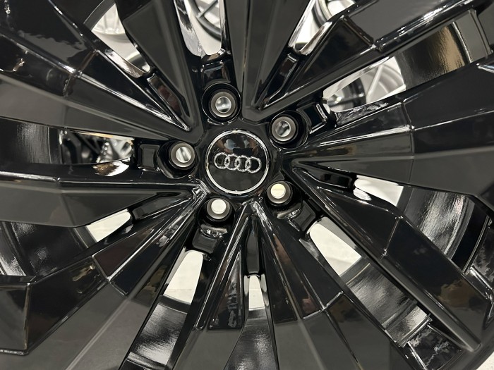 Oryginalne felgi 20 5x112 ET20 Audi 4KE601025P (3)