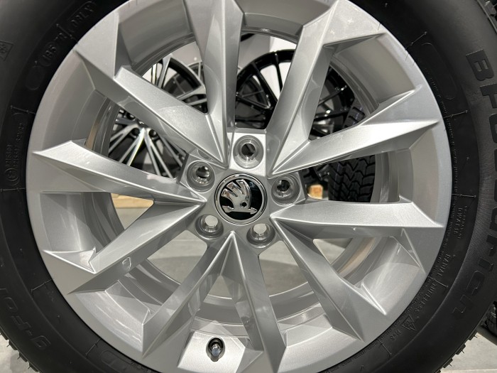 Oryginalne koła zimowe 16 5x100 Skoda Kamiq VW T-Cross Taigo (2)