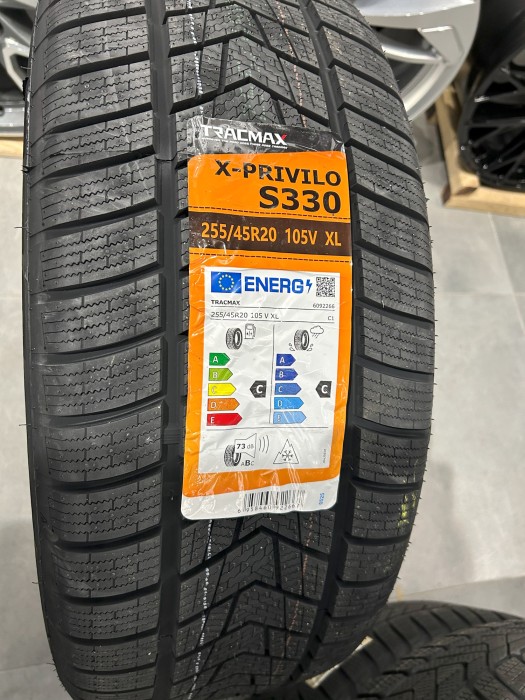 Oryginalne koła zimowe 20 5x112 ET39 Audi Q5 FY GU 255/45R20 Tracmax (5)