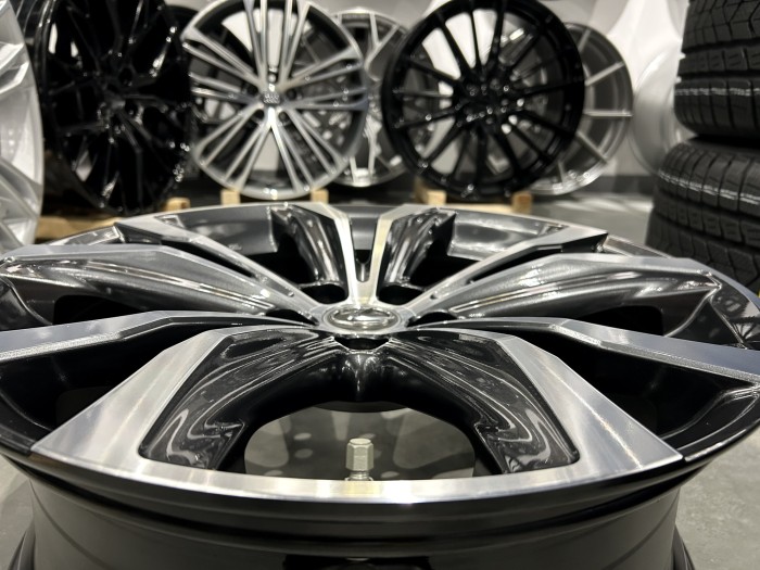 Oryginalna felga 20 5x114.3 ET30 60.1 Lexus RX Toyota Highlander (5)