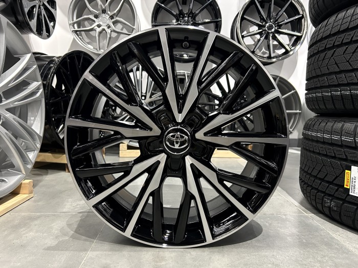 Oryginalna felga 18 5x114.3 ET50 60.1 TOYOTA CH-R Corolla Cross Yaris Cross (1)