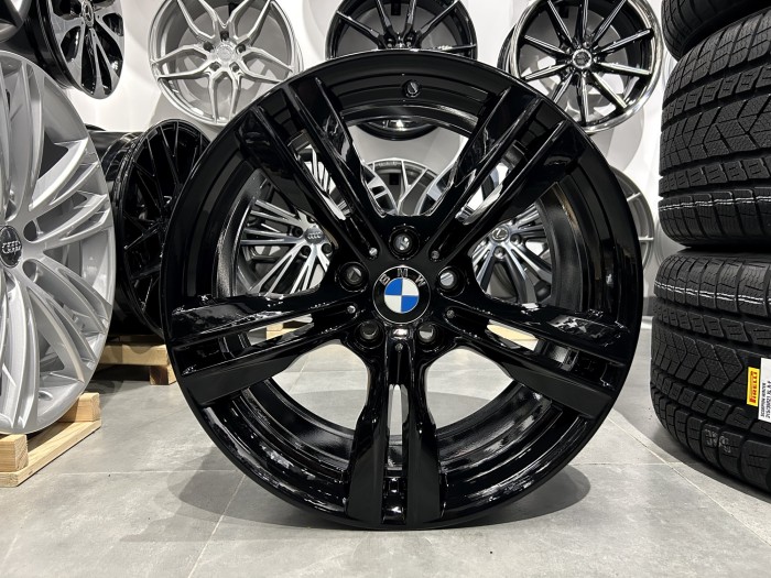 19 5x112 ET37 Oryginalne felgi BMW X5 F15  Styling 467 Black (1)
