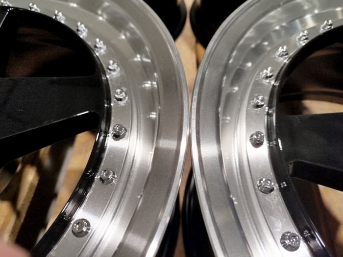 Set of JR6 18x8,5 ET22 5x114,3/120 Gloss Black w/Machined Lip (4)