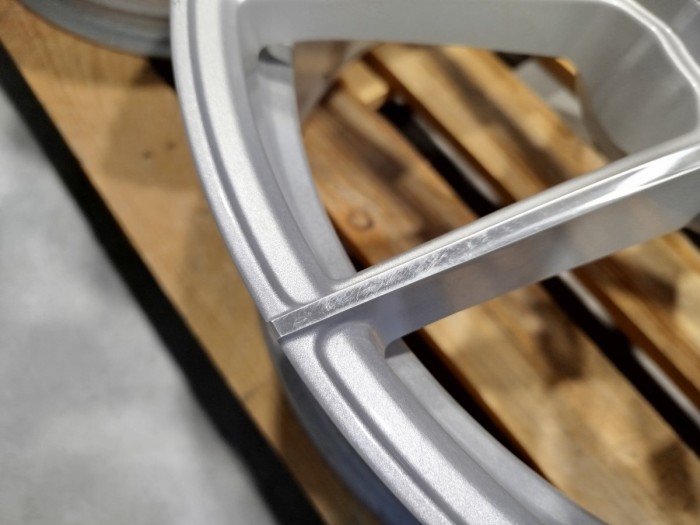 Set of JR30 20x8,5 ET35 5x115 Silver Machined Face (3)