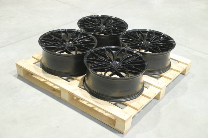 Set of JR46 19x8 ET40 5x100 Gloss Black (1)