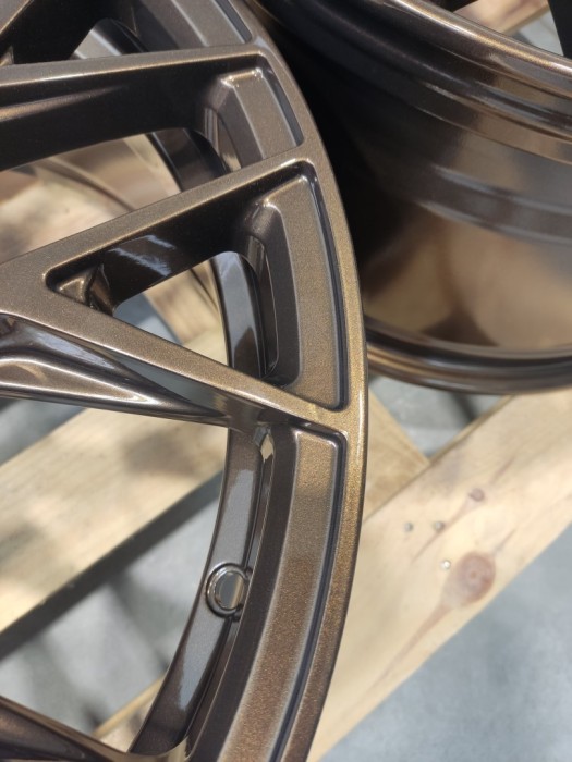 Set of CVR1 20x9 ET35 + 20x10 ET42 5x112 Gloss Bronze (3)