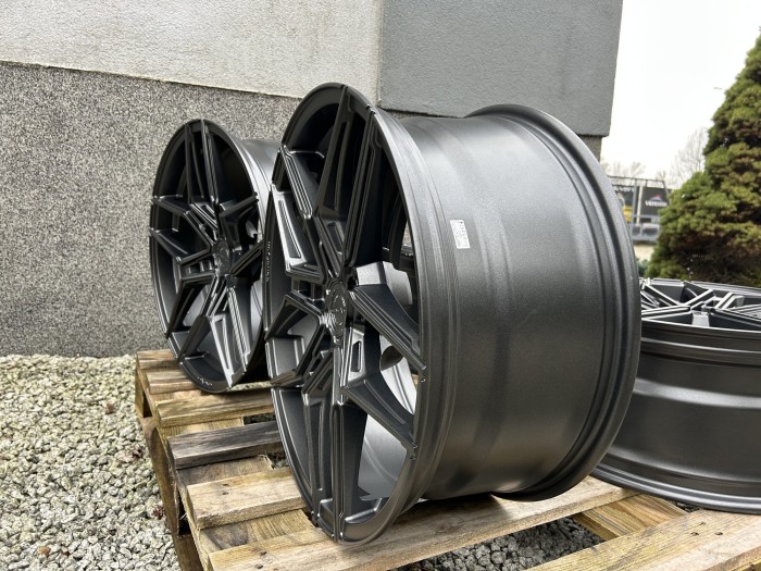 Set of CVR5 20x9 ET30 + 20x10 ET40 5x112 Carbon Graphite (4)