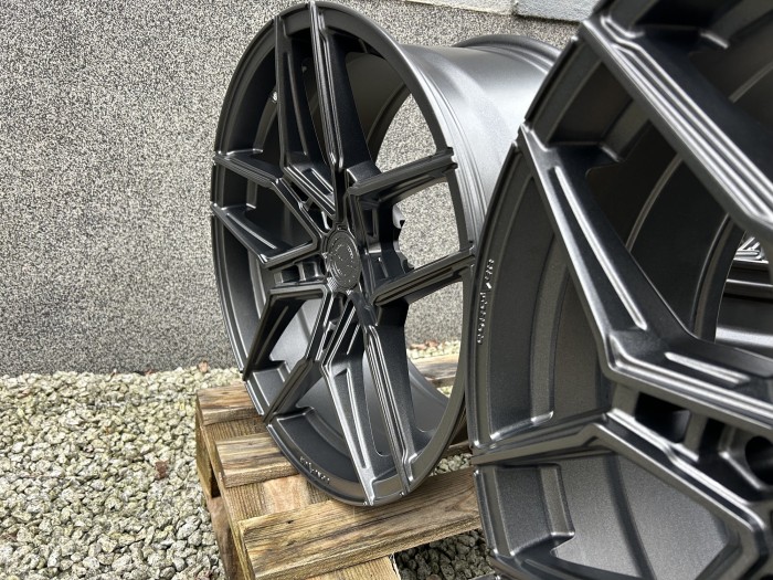 Set of CVR5 20x9 ET30 + 20x10 ET40 5x112 Carbon GraphiteSet of CVR5 20x9 ET30 + 20x10 ET40 5x112 Carbon Graphite (5)