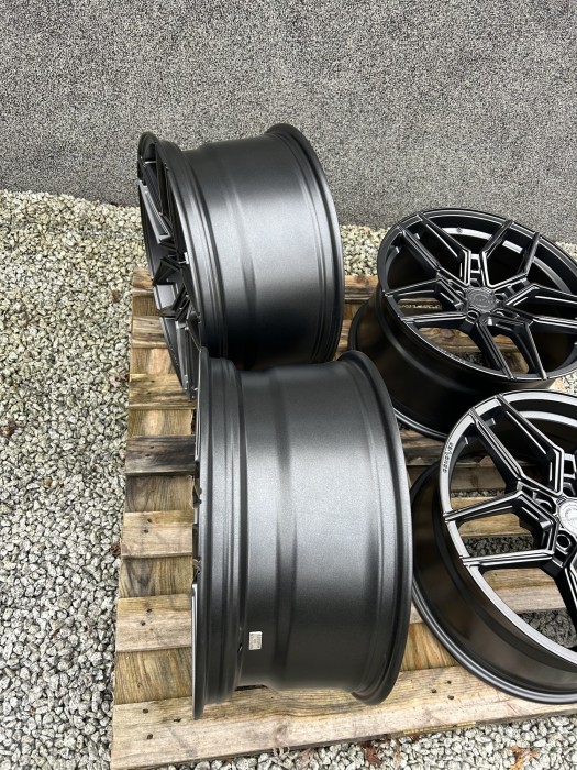 Set of CVR5 20x9 ET30 + 20x10 ET40 5x112 Carbon Graphite (6)