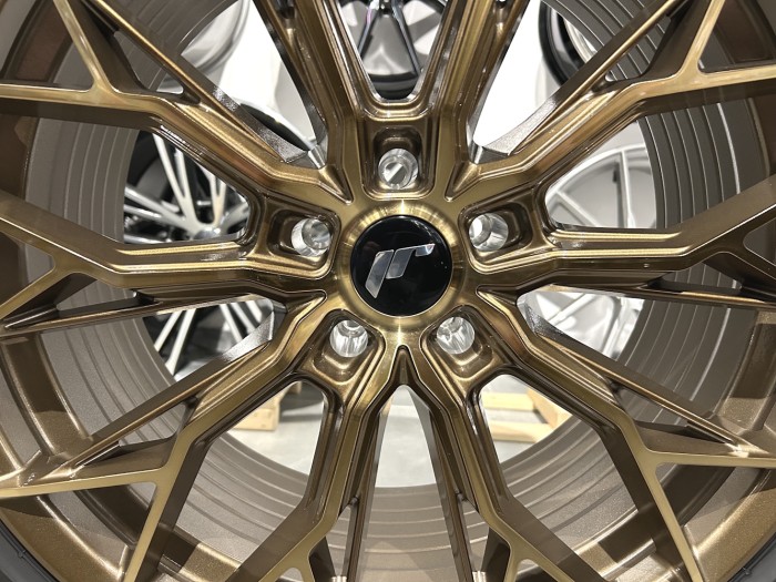 Koła letnie 20 5x112 Japan Racing JR49 Audi Q5 255/45R20 Bridgestone (3)