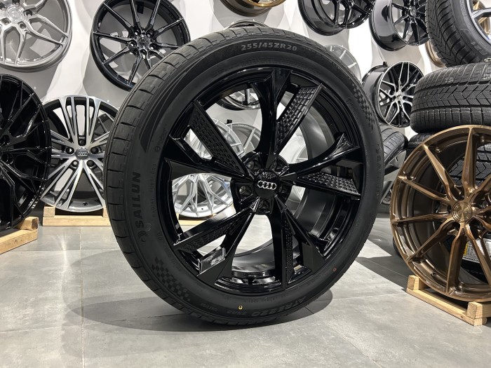 Koła letnie MAM RS6 20 5x112 Audi Q5  Sailun 255/45R20 (2)