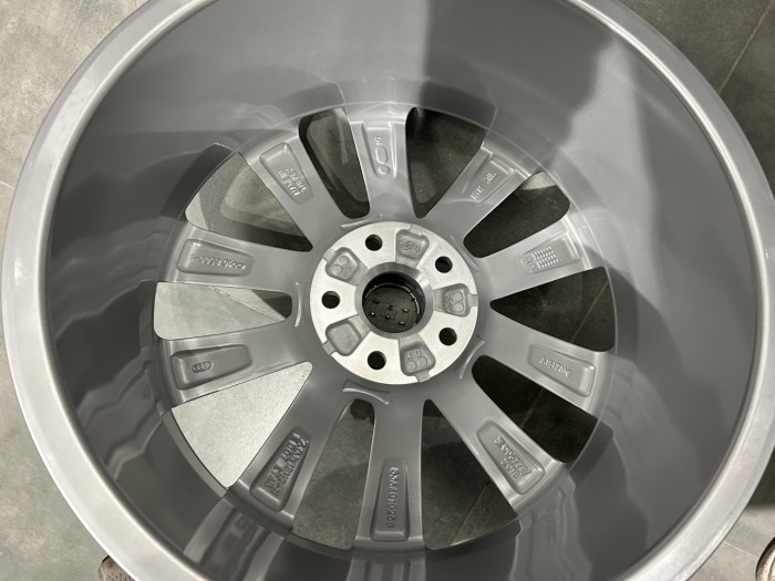 Oryginalne felgi 18 5x112 ET43 57.1  AUDI Q3 83A601025G (5)