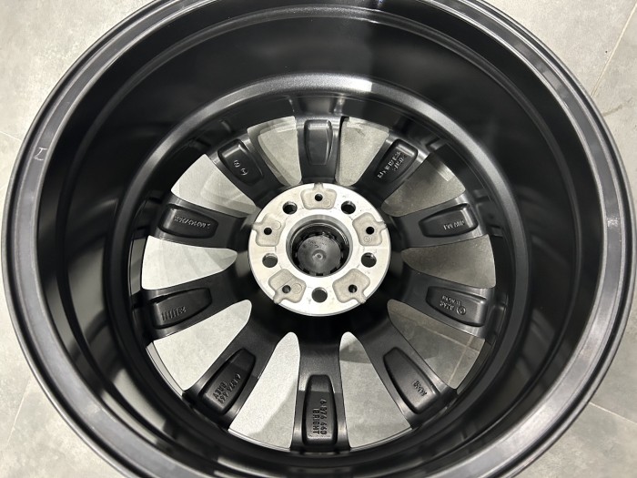 Oryginalne felgi BWM 8X18 5X112 ET30 66.6 6874441 (5)