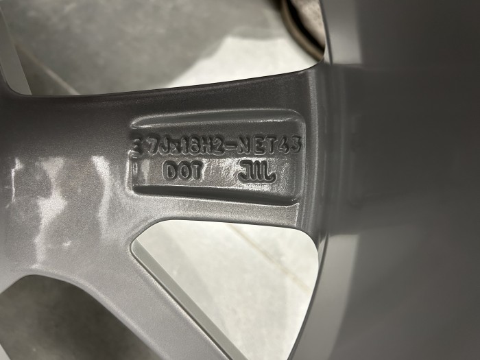 Oryginalne felgi 18 5x112 ET43 57.1  AUDI Q3 83A601025J (5)