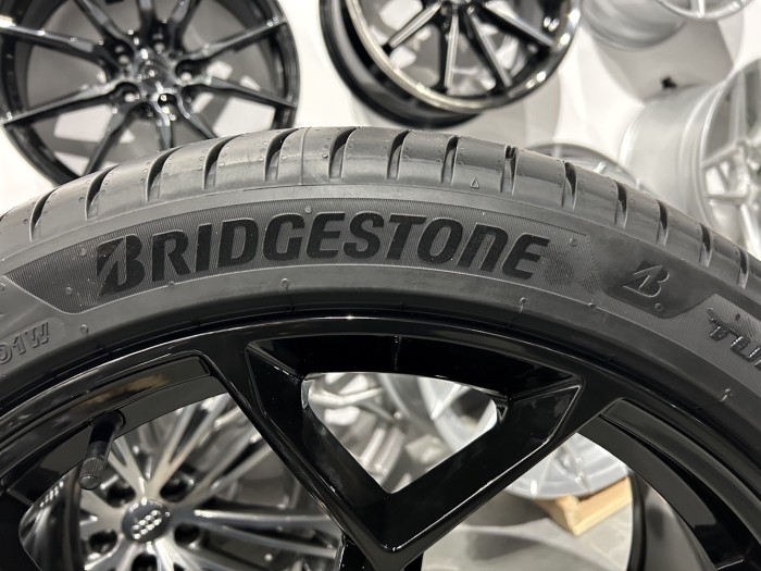 Koła letnie Carbonado Fancy 20 5x112 ET30 Audi A6 C8 C9 A7 4K Bridgestone 255/40R20 (3)