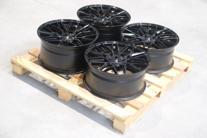 Set of JR28 19x8,5 ET35 + 19x9,5 ET30 5x120 Gloss Black (1)