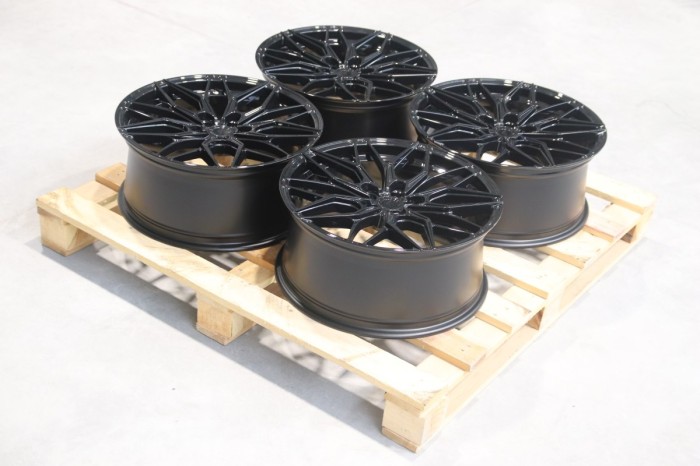 Set of JR46 19x8,5 ET45 5x112 Gloss Black (1)