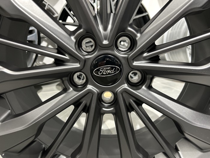 Felga OEM FORD 7.0X18 5X108 ET47.5  63.4  M1TC1007AA  (2)