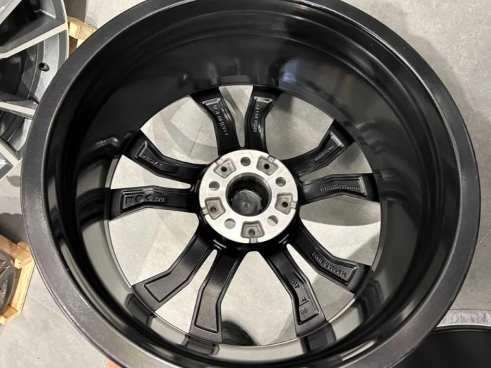 Oryginalne felgi 19” 5x112 ET47  BMW X1 F48 U11 U12 X2 F39 (4)