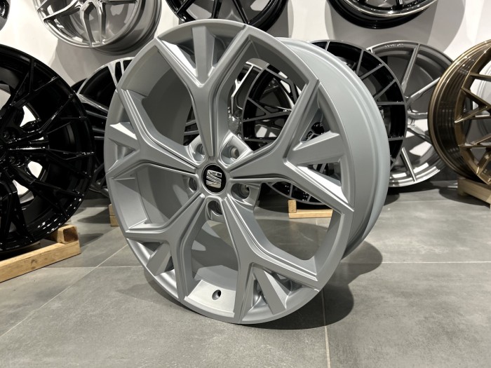 Oryginalne felgi 19 5x112 ET45 SEAT Cupra Skoda VW (3)