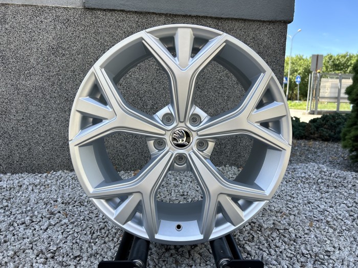Oryginalne felgi 19 5x112 ET45 SEAT Cupra Skoda VW (7)