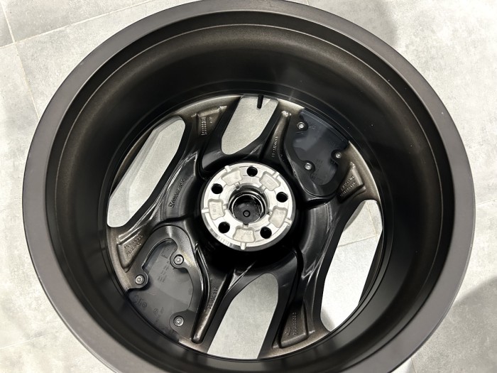 Oryginalne felgi SOFIA 20 5x114.3 ET43 Peugeot 3008 III / 5008 III 9842669880 (4)