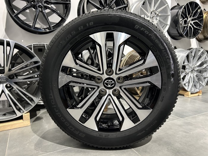 Oryginalne koła zimowe 18 5x114.3 Toyota CH-R II AX20 225/55R18 BFGoodrich TPMS (1)