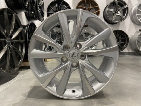 18" 5x114.3 ET35 Oryginalne felgi Lexus 